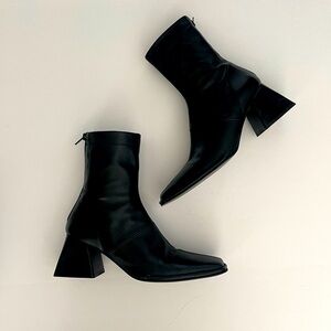 TOPSHOP Black block ankle boot square toe | Size 39